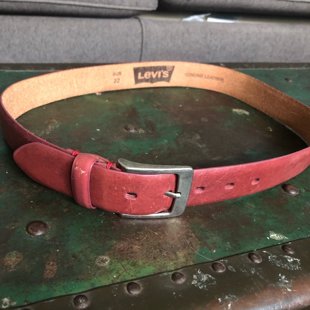 Vintage Levi’s reddish/brown belt, sz 32/80